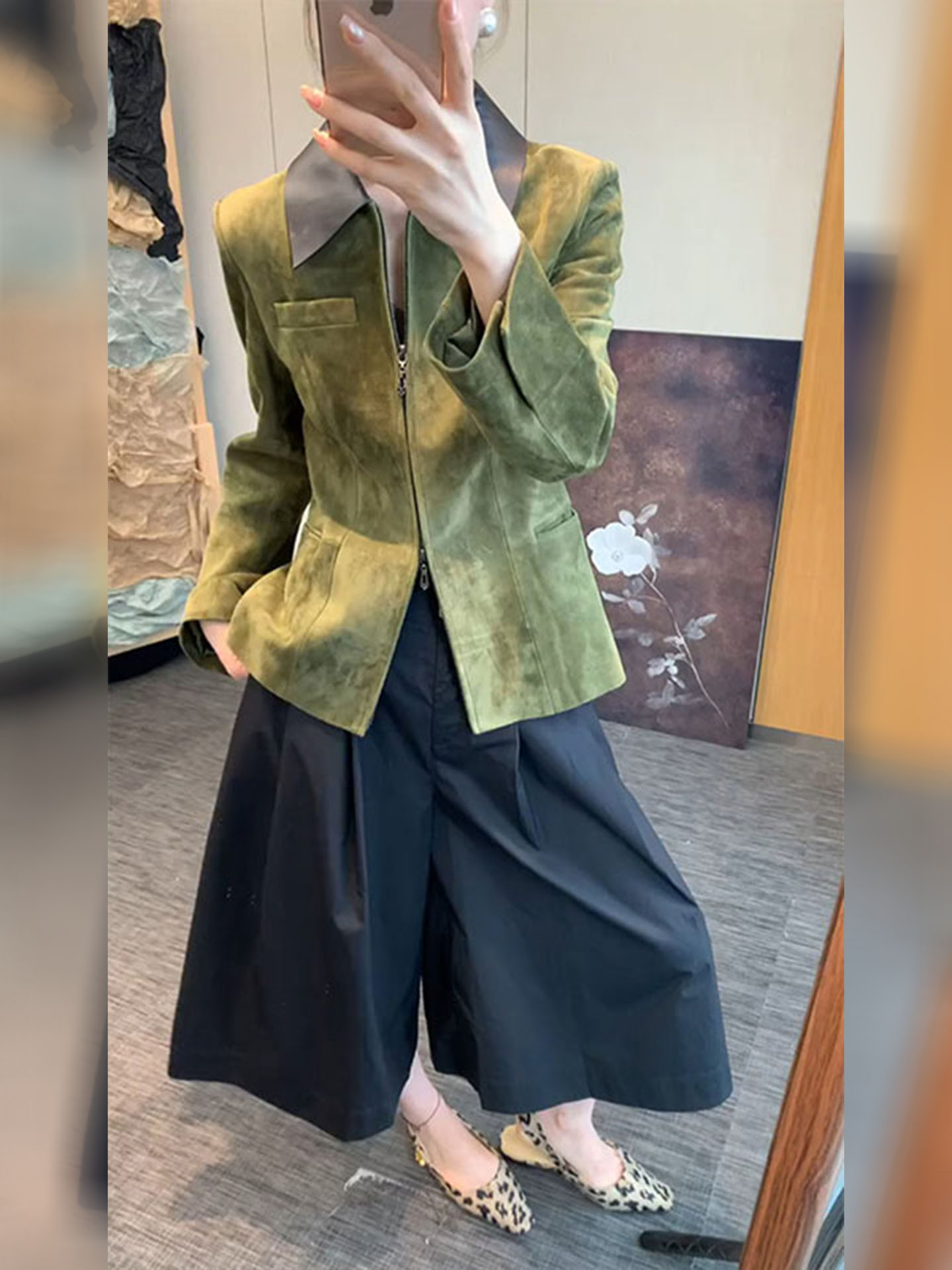 Retro Vintage Korean Fashion - เสื้อแจ็คเก็ตหนังกลับสีเขียวสไตล์เรโทร แฟชั่นผู้หญิง ดีไซน์เอวทรงเอแบบเกาหลี เสื้อคลุมฤดูใบไม้ร่วง โค้ทสไตล์วินเทจสุดหรู